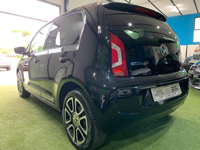 VOLKSWAGEN up! usata, con Boardcomputer