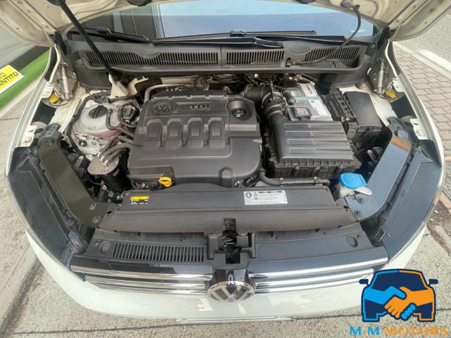 VOLKSWAGEN Touran usata, con Sensori di parcheggio posteriori