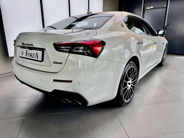 MASERATI Ghibli usata, con Autoradio