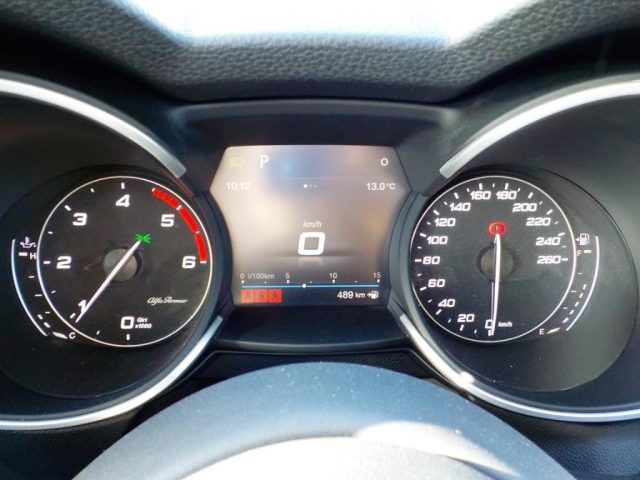 ALFA ROMEO Stelvio usata, con Specchietti laterali elettrici