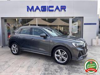 AUDI Q3 35 TDI quattro S tronic S line edition