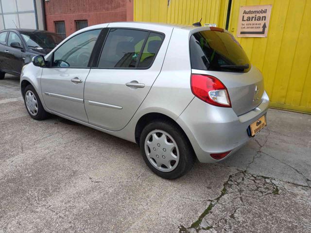 RENAULT Clio usata, con Alzacristalli elettrici
