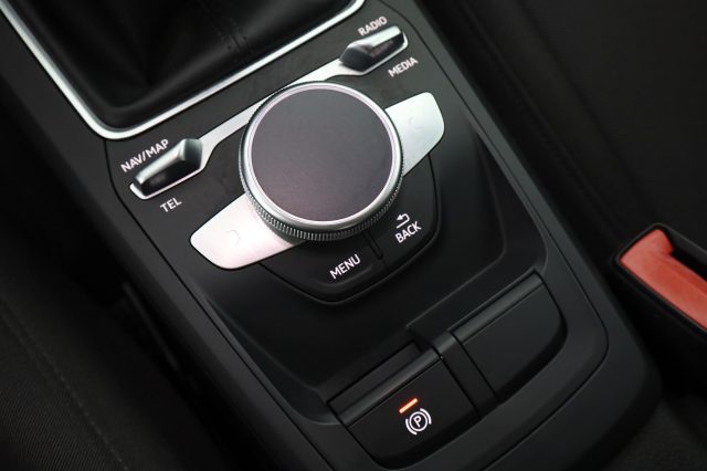AUDI Q2 usata 12