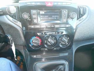 LANCIA Ypsilon usata, con Servosterzo