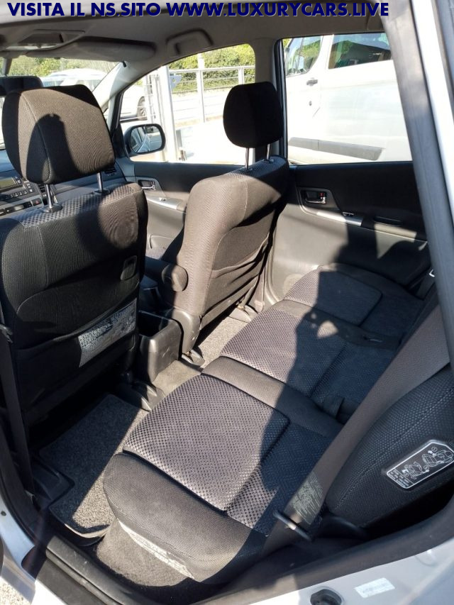 TOYOTA Corolla Verso usata, con Specchietti laterali elettrici