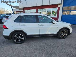 VOLKSWAGEN Tiguan usata, con Autoradio