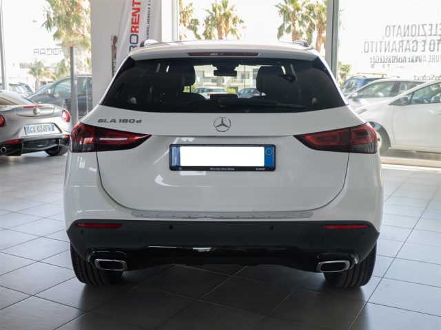 MERCEDES-BENZ GLA 180 usata, con Antifurto