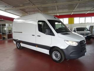 MERCEDES-BENZ Sprinter usata, con Sensore di luce