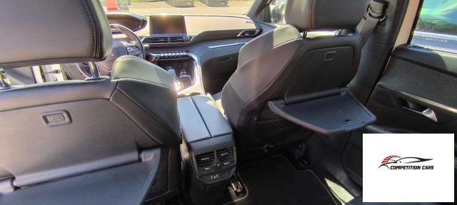 PEUGEOT 5008 usata, con Sistema di navigazione