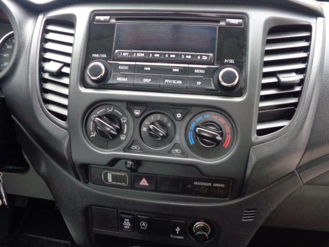 MITSUBISHI L200 usata, con Climatizzatore