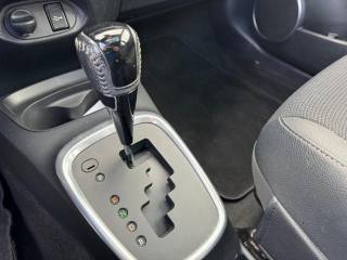 TOYOTA Yaris usata, con ESP