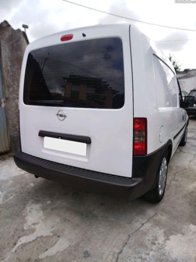 OPEL Combo usata, con Immobilizzatore elettronico