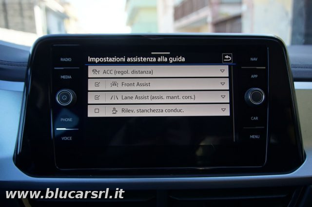 VOLKSWAGEN T-Roc usata, con Sensori di parcheggio posteriori