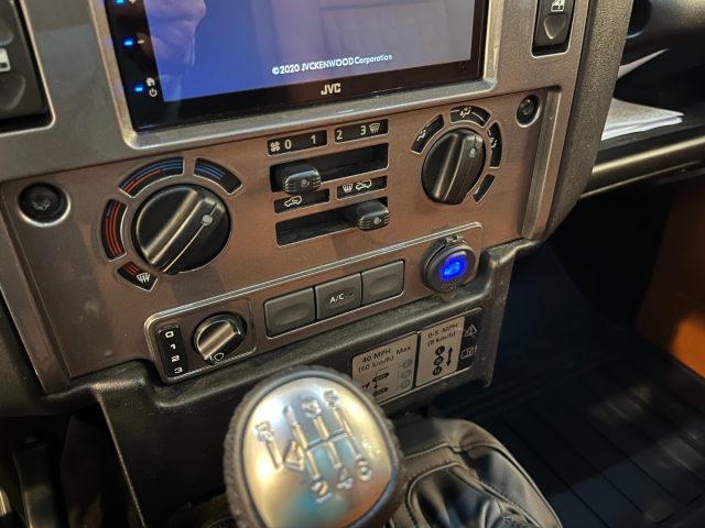 LAND ROVER Defender usata 33