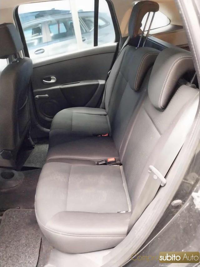 RENAULT Clio usata 16