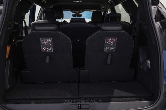 PEUGEOT 5008 usata, con Android Auto