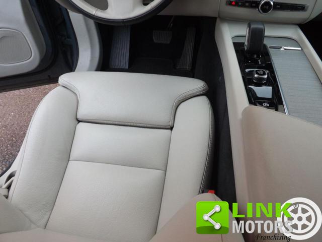 VOLVO XC60 usata 23