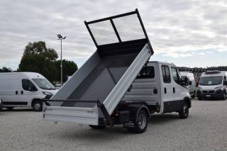 IVECO Daily usata, con Sensori di parcheggio posteriori