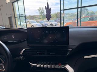 PEUGEOT 3008 usata, con Telecamera per parcheggio assistito