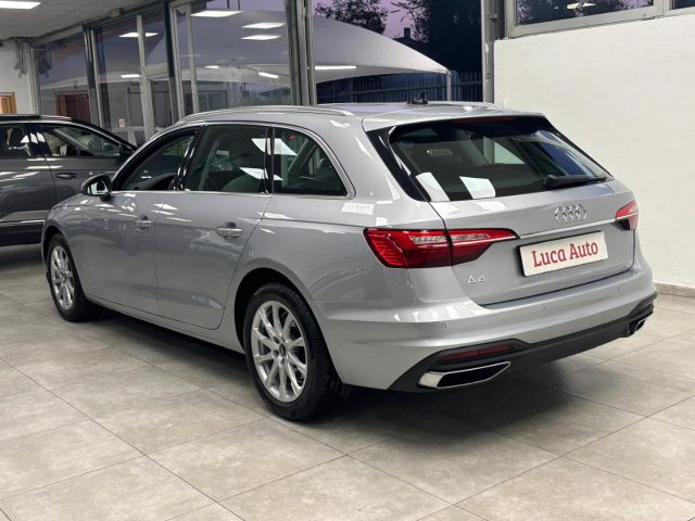 AUDI A4 usata, con Autoradio