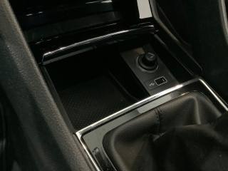 SKODA Karoq usata, con Sensori di parcheggio posteriori