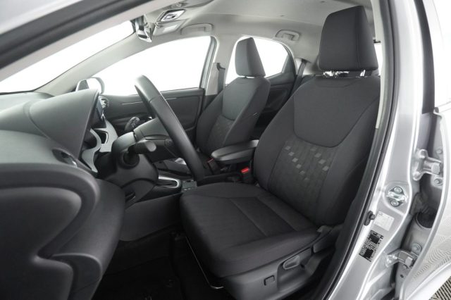 TOYOTA Yaris usata 2