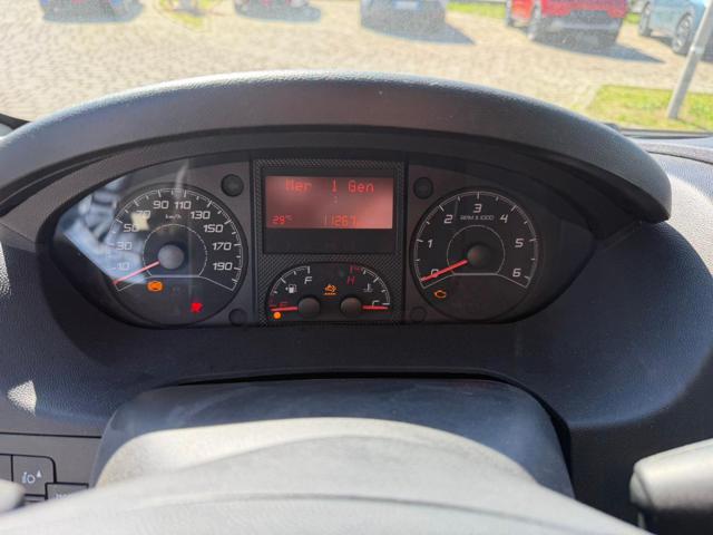 OPEL Movano usata, con Park Distance Control