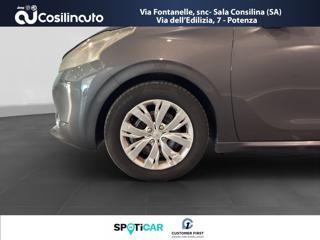 PEUGEOT 208 usata, con Touch screen