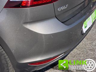 VOLKSWAGEN Golf usata, con USB