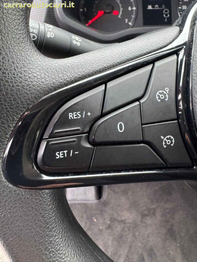 NISSAN Primastar usata, con Gancio traino