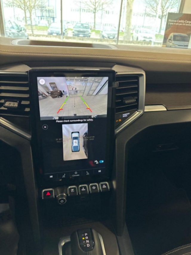 VOLKSWAGEN Amarok usata, con Fari LED