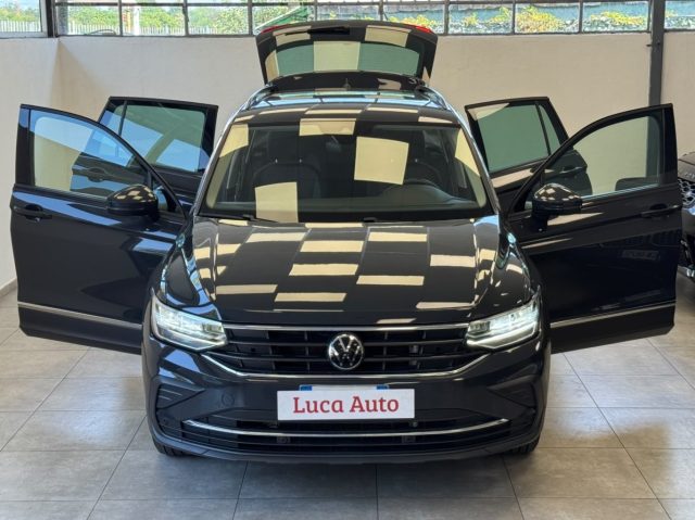 VOLKSWAGEN Tiguan usata, con Airbag