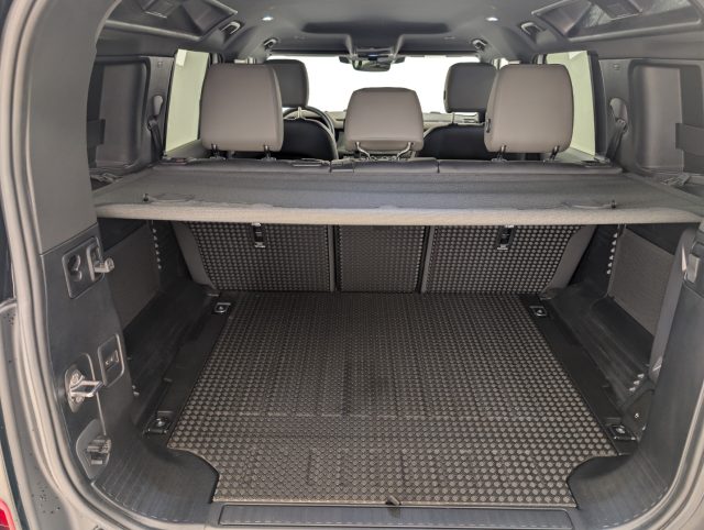 LAND ROVER Defender usata, con Frenata d