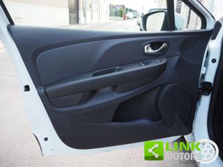 RENAULT Clio usata, con Sedile posteriore sdoppiato