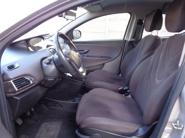 LANCIA Ypsilon usata, con Autoradio