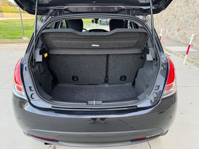 LANCIA Ypsilon usata, con Volante multifunzione