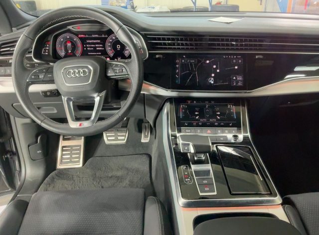 AUDI Q8 usata, con Autoradio