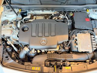 MERCEDES-BENZ A 180 usata, con Leve al volante