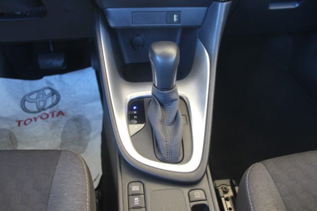 TOYOTA Yaris usata, con Frenata d