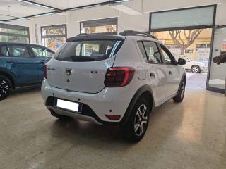 DACIA Sandero usata, con Autoradio
