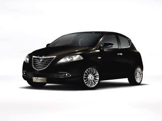 LANCIA Ypsilon 0.9 TwinAir 85 CV 5 porte AUTOMATICA