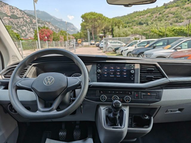 VOLKSWAGEN Caravelle usata 17