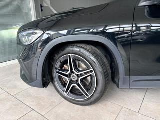 MERCEDES-BENZ GLA 180 usata, con Controllo automatico clima