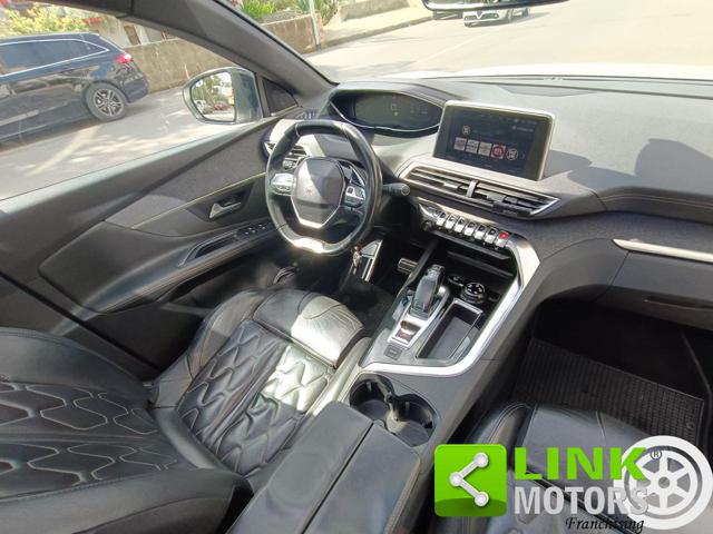 PEUGEOT 5008 usata, con Vetri oscurati