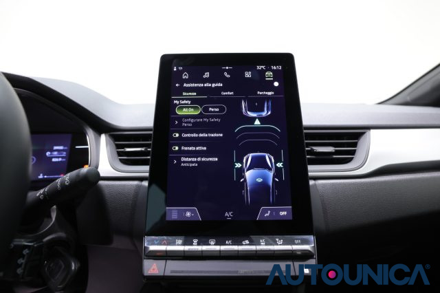 RENAULT Captur usata, con Controllo automatico clima