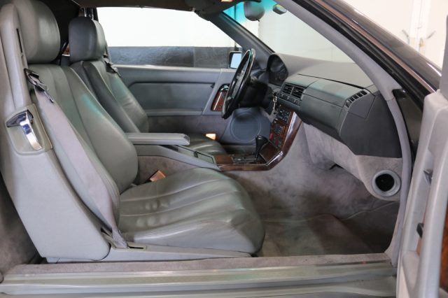 MERCEDES-BENZ SL 500 usata, con Cronologia tagliandi