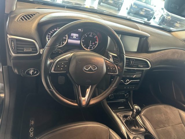 INFINITI Q30 usata, con Cronologia tagliandi