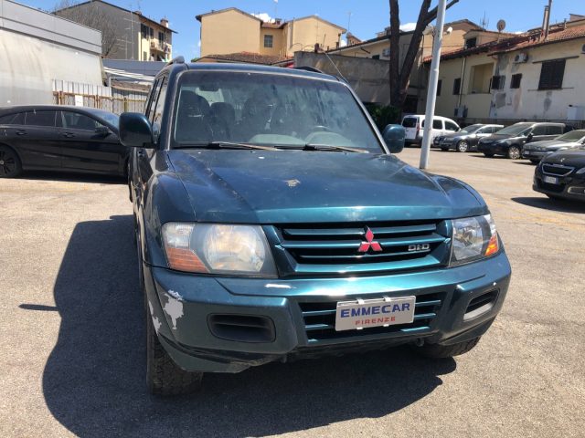 MITSUBISHI Pajero usata, con Airbag