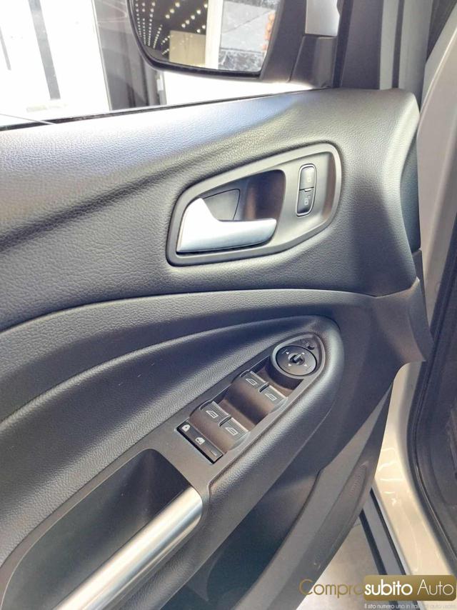 FORD Kuga usata 26