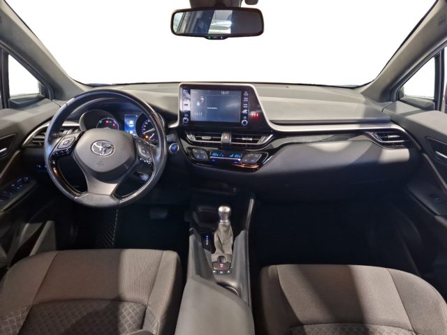 TOYOTA C-HR usata, con Climatizzatore